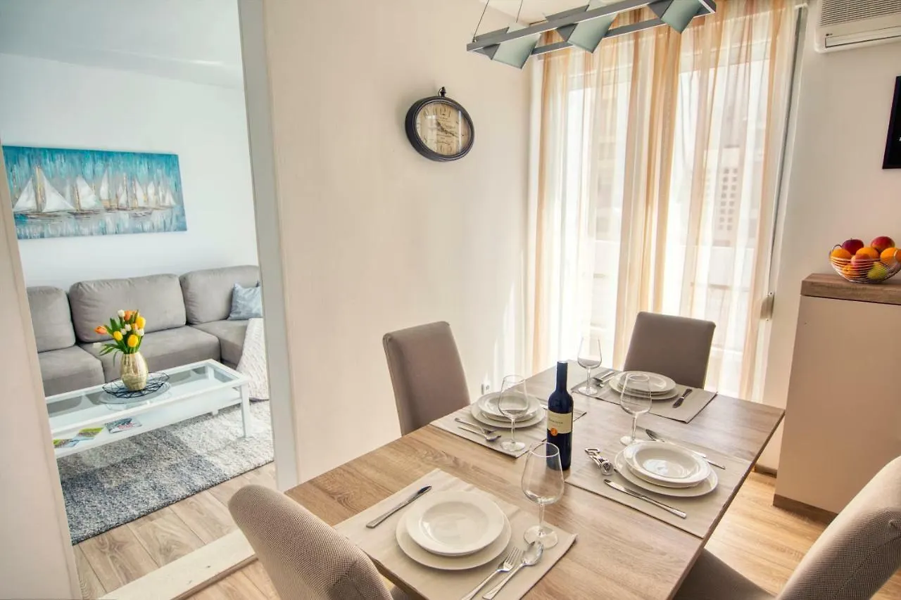 Luxury Apartment Nuneni Σπλιτ